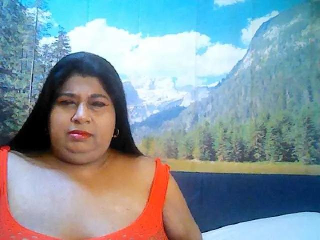 indianhoney on BongaCams