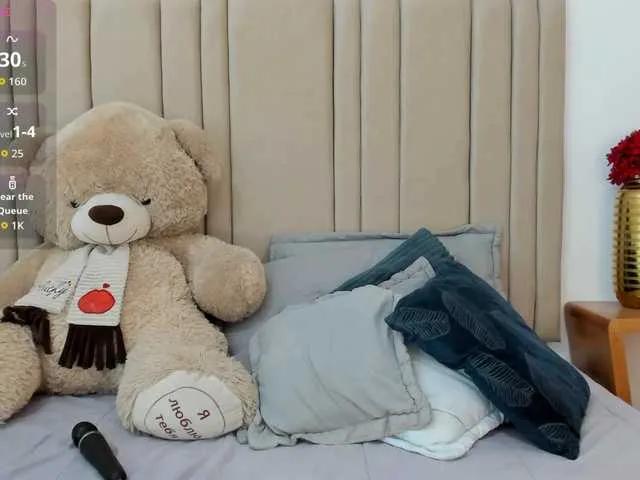 Freechat izadii on BongaCams