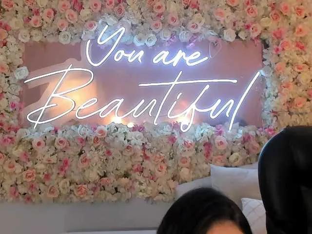 JadeEvans on BongaCams