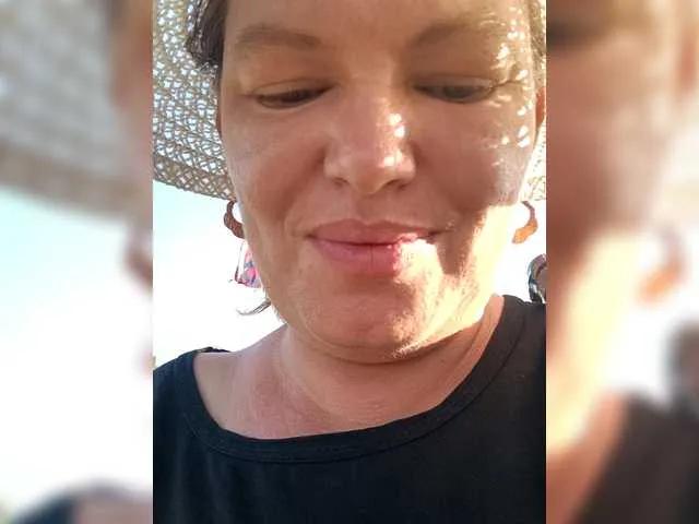 Juliamad on BongaCams