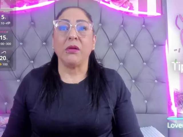 Offline Keyla-Ruiz on BongaCams