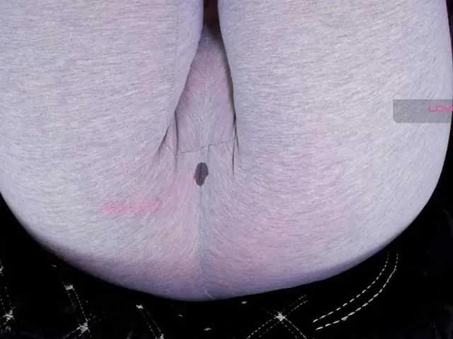 Kira-Kell on BongaCams