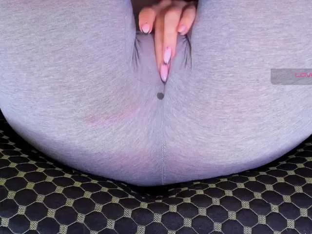 Kira-Kell on BongaCams