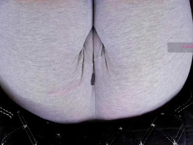 Kira-Kell on BongaCams