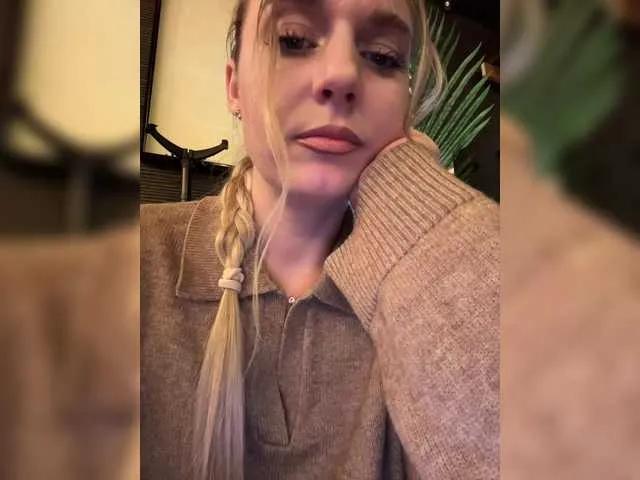 KotiMrrr — When I am treated with care)
Your intelligence, kindness,
your activity, your sense of humor and your generosity) loyalty only for me!