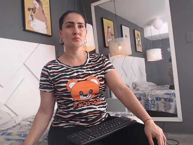Freechat KyleDoom on BongaCams