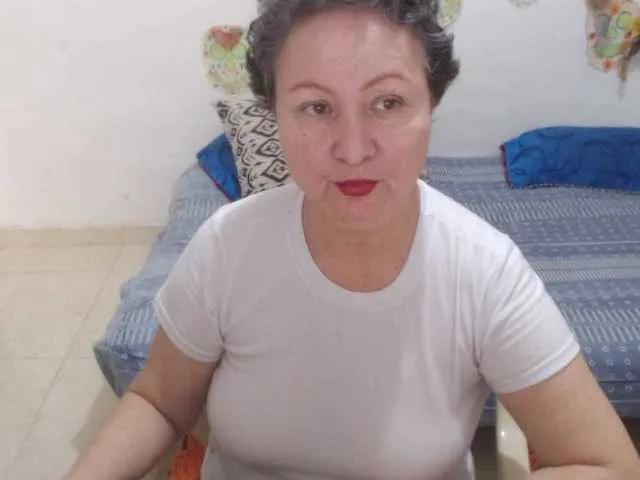 LADYQUEEN520 on BongaCams