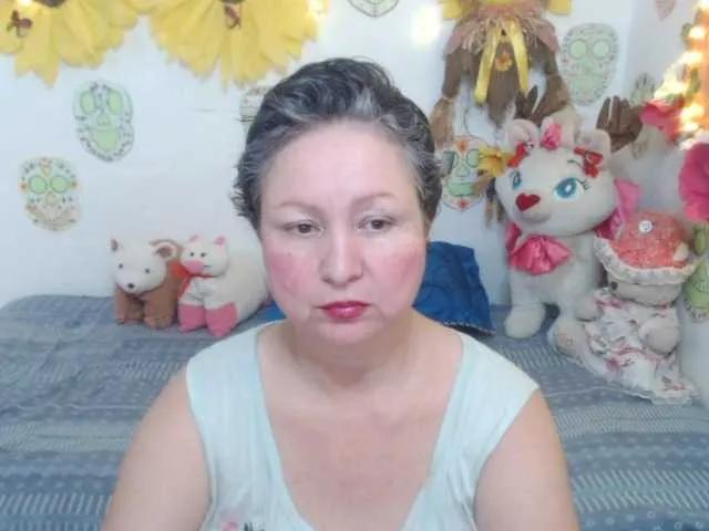 LADYQUEEN520 on BongaCams