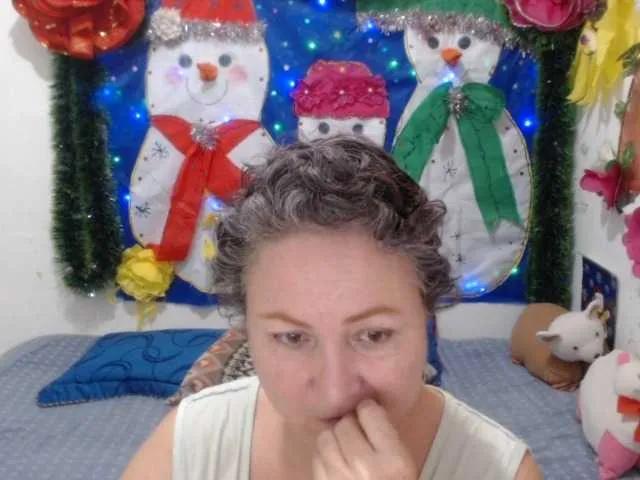 LADYQUEEN520 on BongaCams