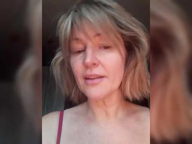 Offline LagoonJoy on BongaCams