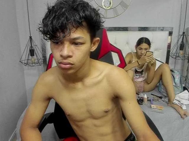 leslieanddrako on BongaCams