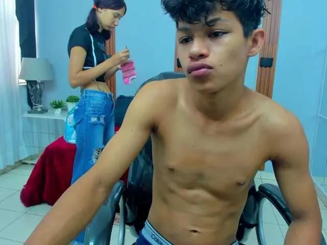 leslieanddrako on BongaCams