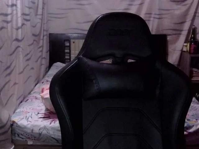 Letty33 on BongaCams