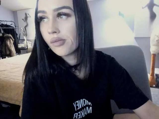 Offline LisaJohnson on BongaCams