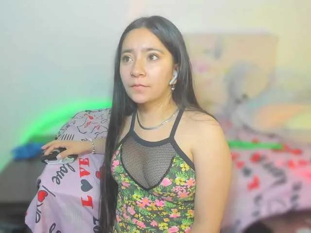 LitleMily on BongaCams