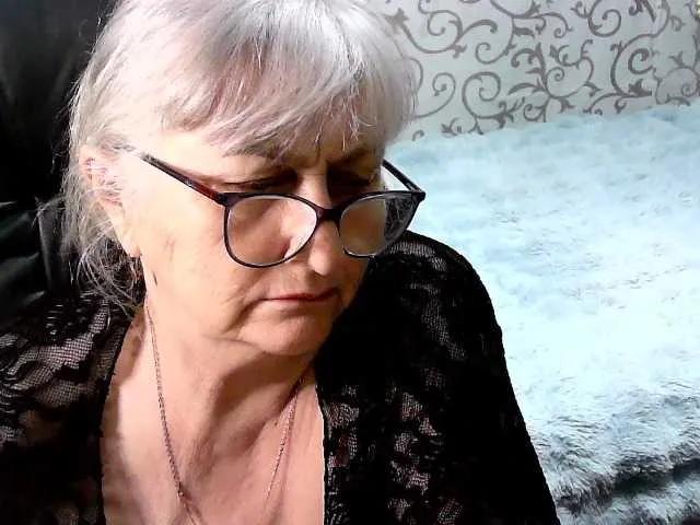 Freechat LolkaAlyss on BongaCams