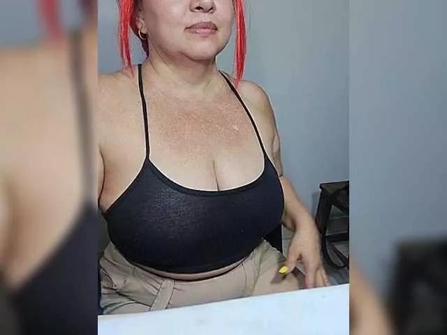 LolytaWOMAN on BongaCams