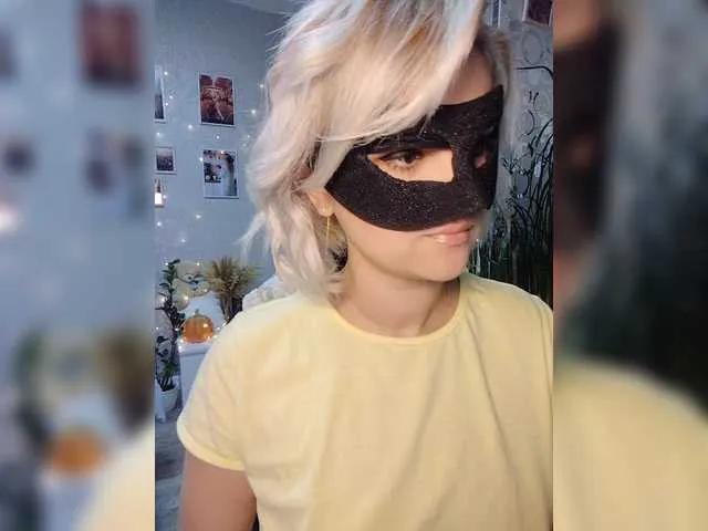 LOVEMENOW23 on BongaCams