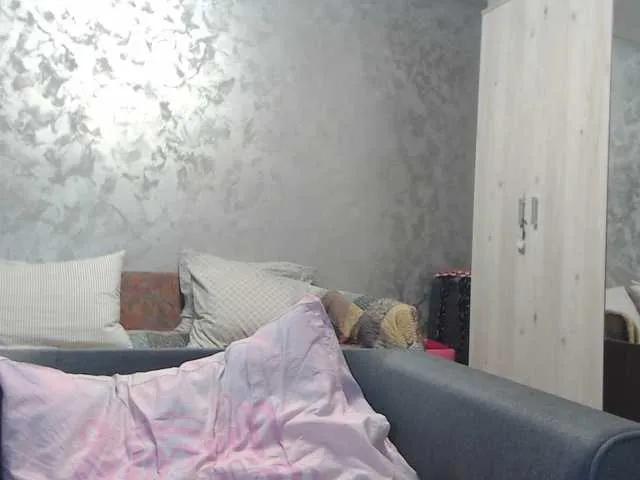 Offline LovePinkLilli on BongaCams