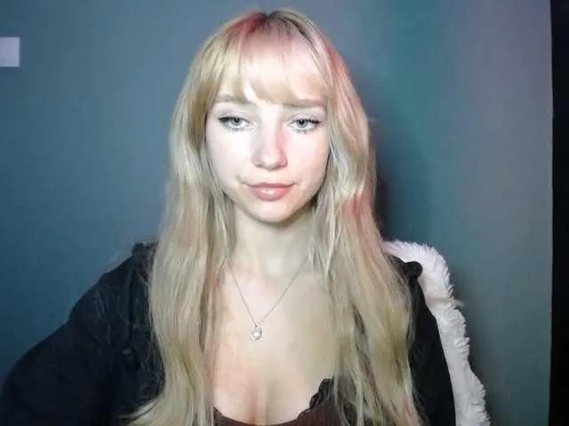 LuciaLovely on BongaCams