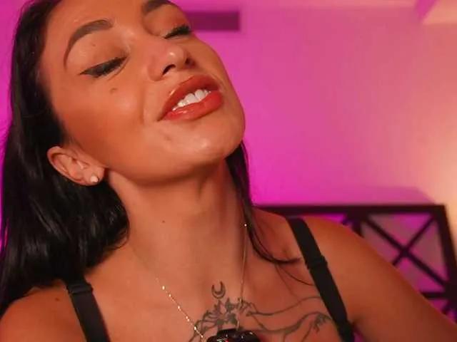 LunaMystyque on BongaCams