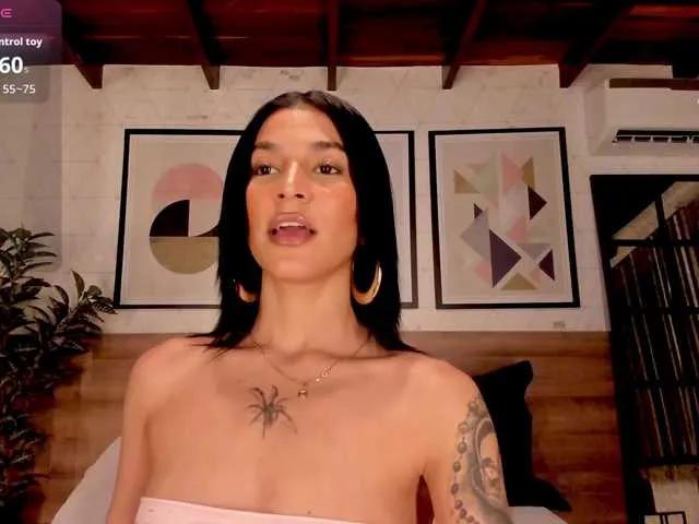 LunaRuso on BongaCams