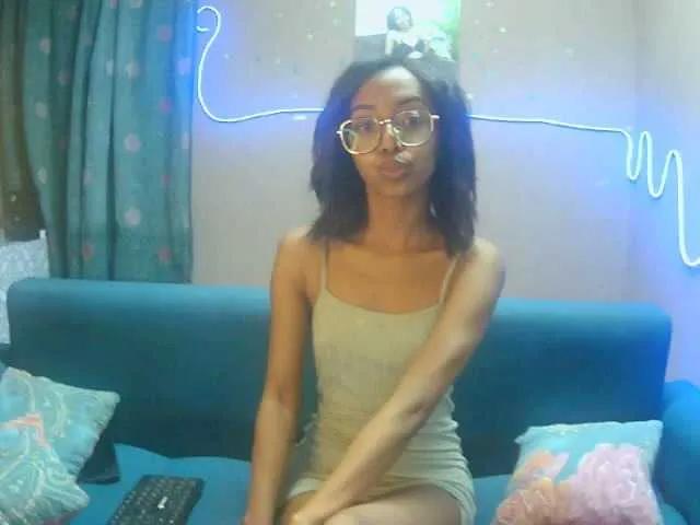 Freechat Marinahgrey on BongaCams