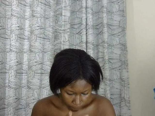 Marionlolo on BongaCams