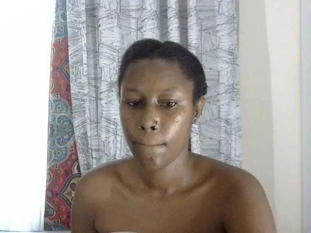 Marionlolo on BongaCams