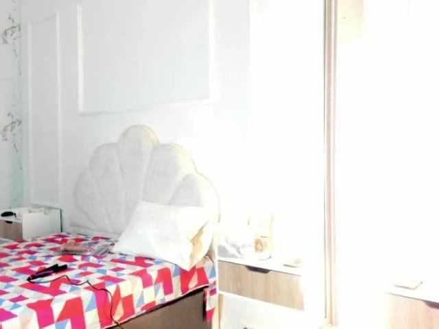 Freechat Mayevanss on BongaCams