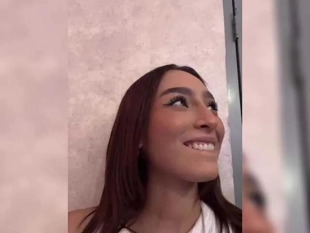 Megan-Holly on BongaCams