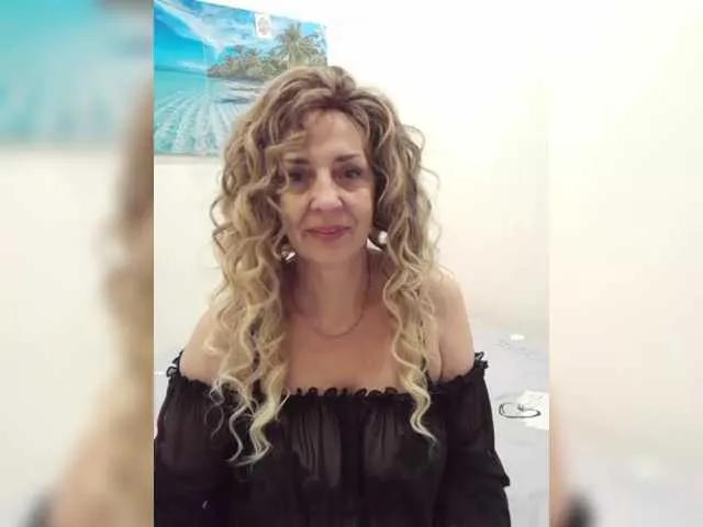 mery8poppins on BongaCams