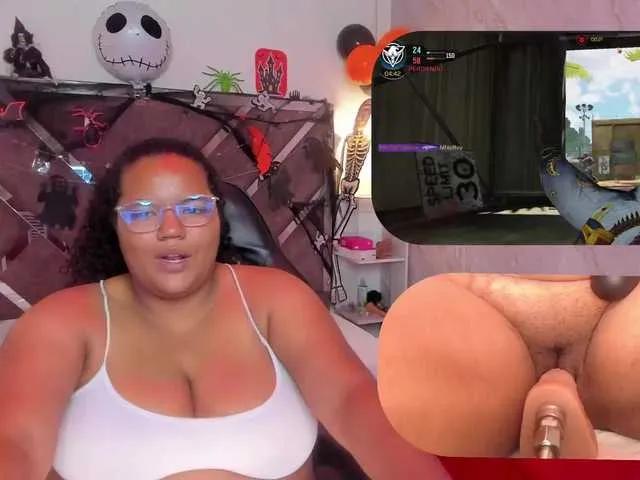 MhiaRey on BongaCams