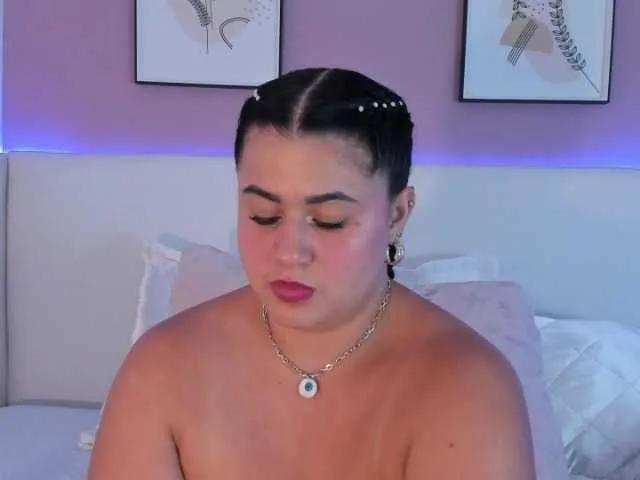 miahkumar- on BongaCams