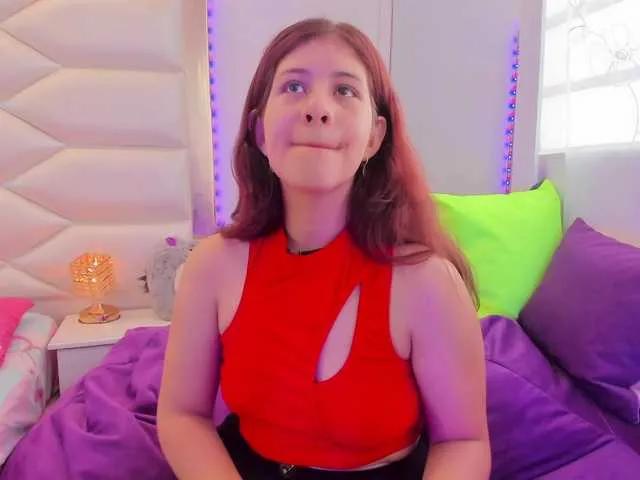 miaqueen021 on BongaCams