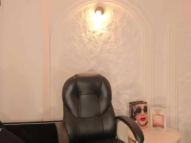 Freechat MilaColeman on BongaCams