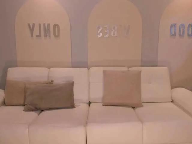 Freechat MilaColeman on BongaCams