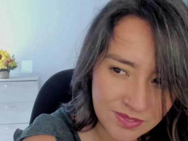 milagrey1 on BongaCams