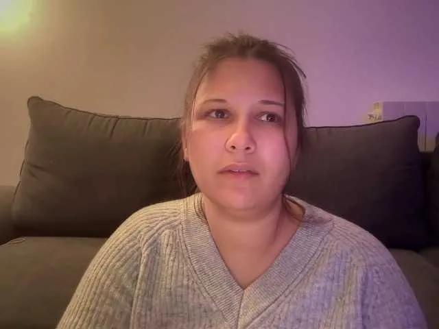 Minettesexy24 on BongaCams