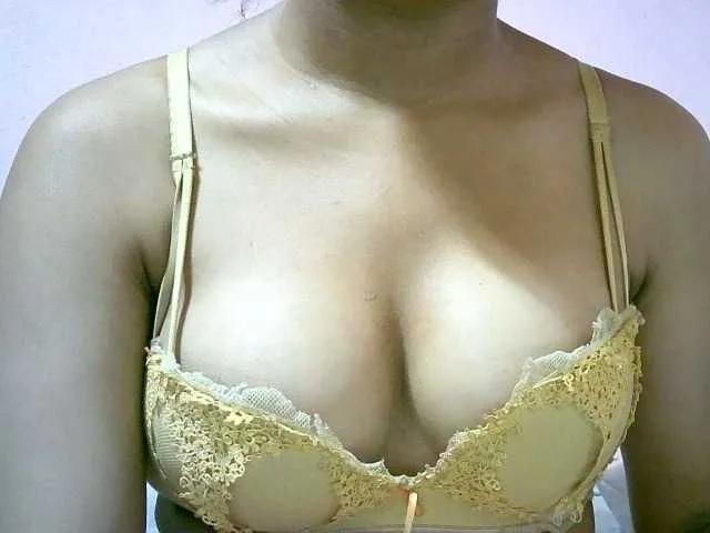 Freechat Minou20 on BongaCams