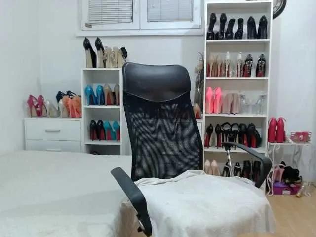 Freechat MisstressSabi on BongaCams