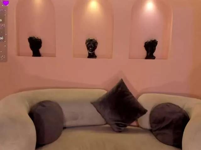 Offline MollySunders on BongaCams