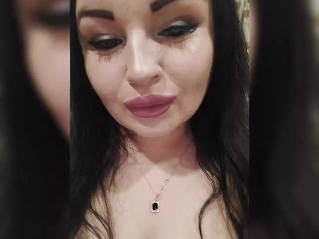 Monica- on BongaCams