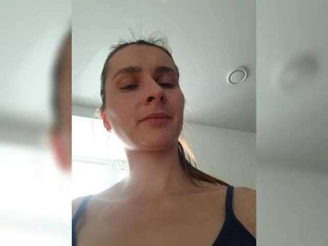 Offline monikaG on BongaCams