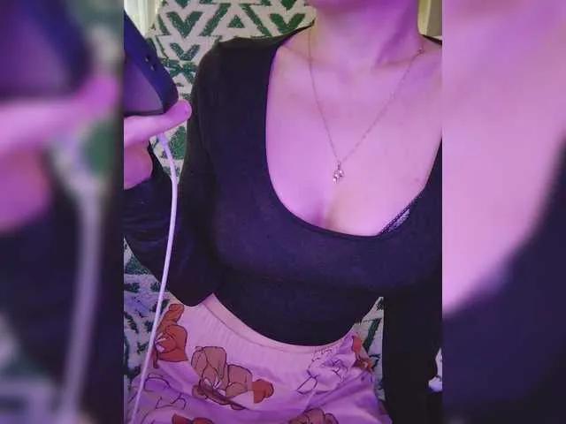 MyLittlegi on BongaCams