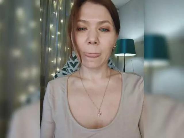 MyLittlegi on BongaCams