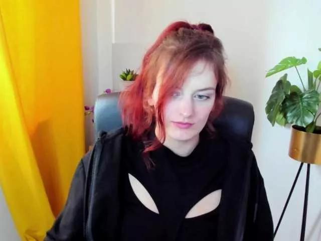 NadineGold on BongaCams