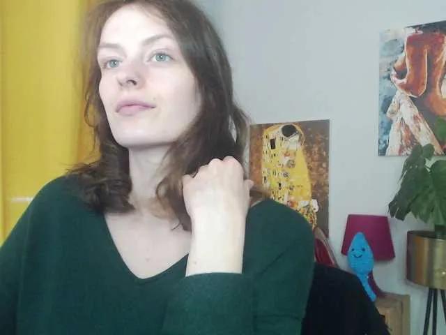 NadineGold on BongaCams