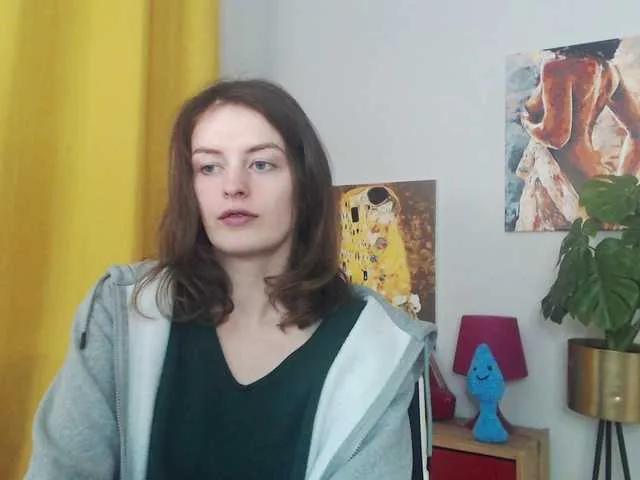 NadineGold on BongaCams