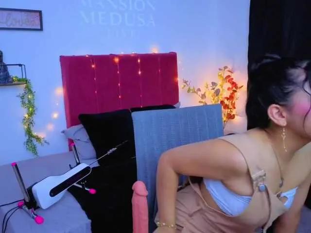 NathiMedusa on BongaCams